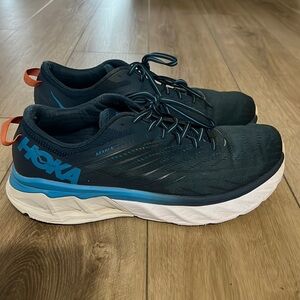 Men’s HOKA’S size 12